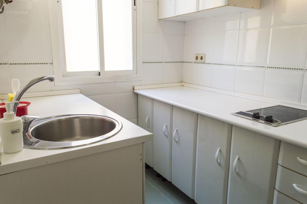 For You Rentals Reina Sofia Apartment Temporal Df21 Мадрид Екстериор снимка