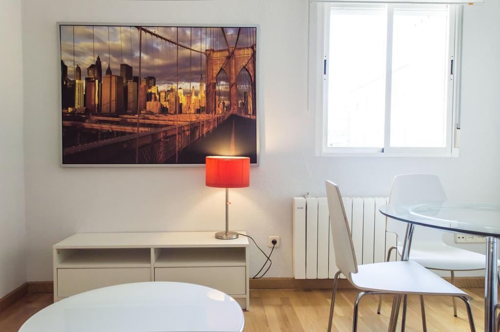 For You Rentals Reina Sofia Apartment Temporal Df21 Мадрид Екстериор снимка