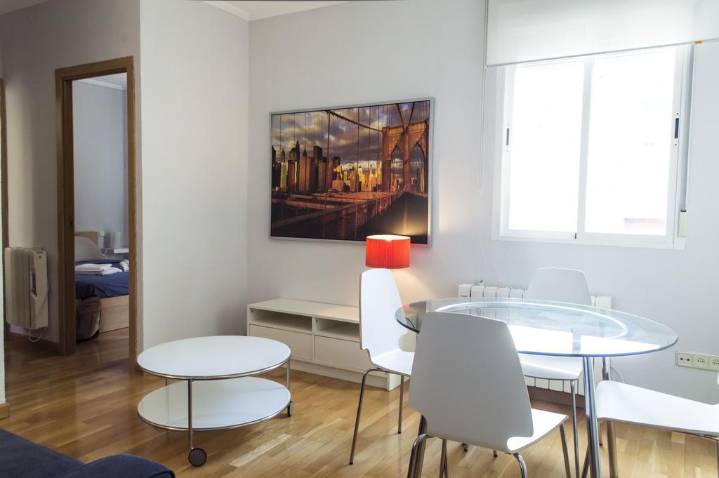 For You Rentals Reina Sofia Apartment Temporal Df21 Мадрид Екстериор снимка